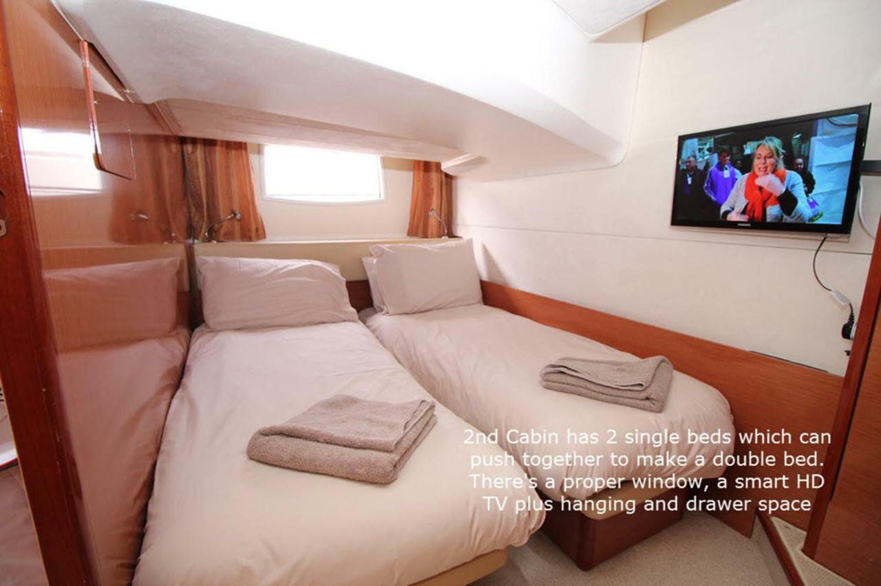 Zen Dog Luxury Motor Yacht Hotel Lymington Exterior foto